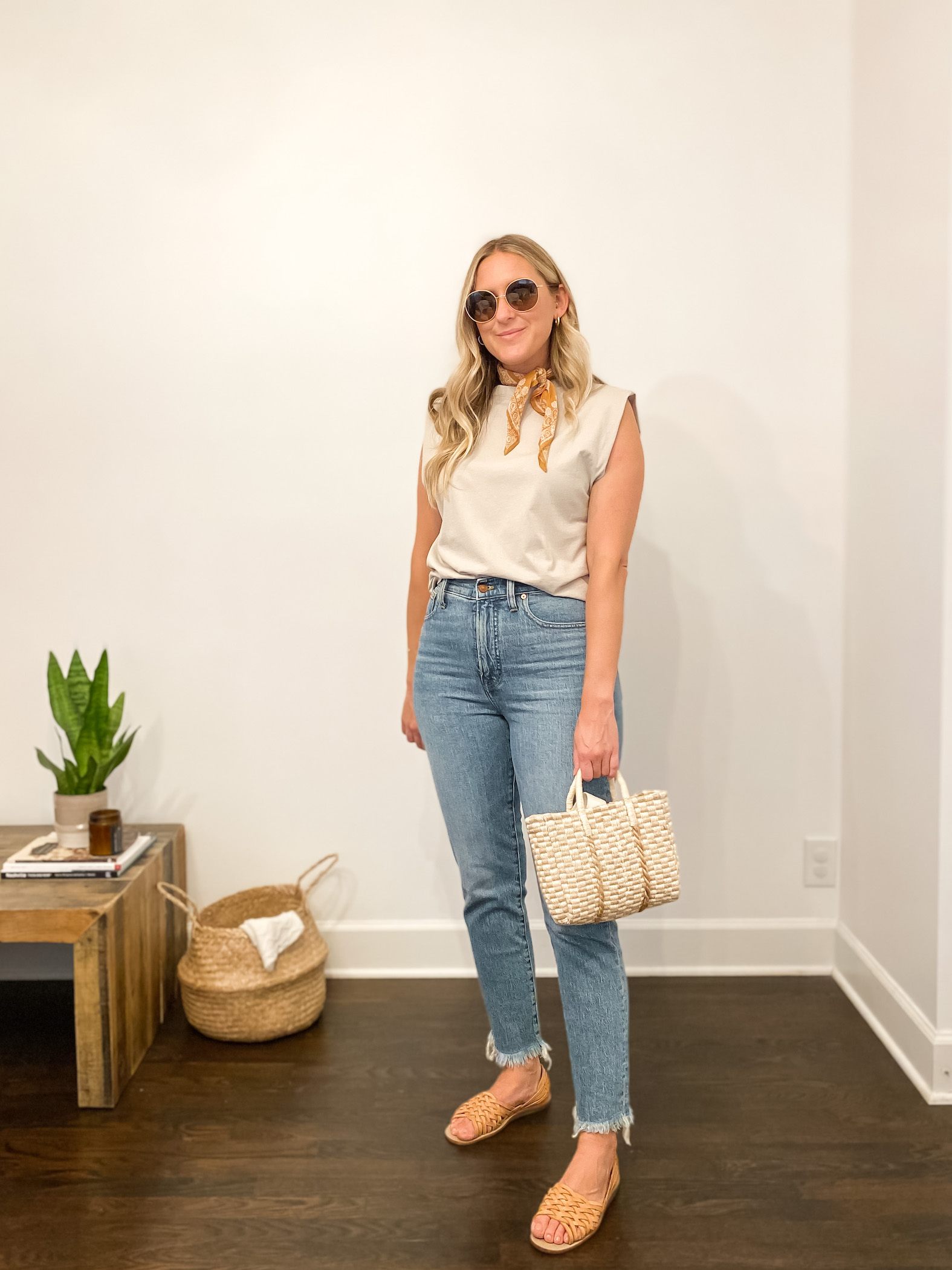 Madewell Perfect Vintage Jean: Review + Outfit Ideas - Michelle Tomczak